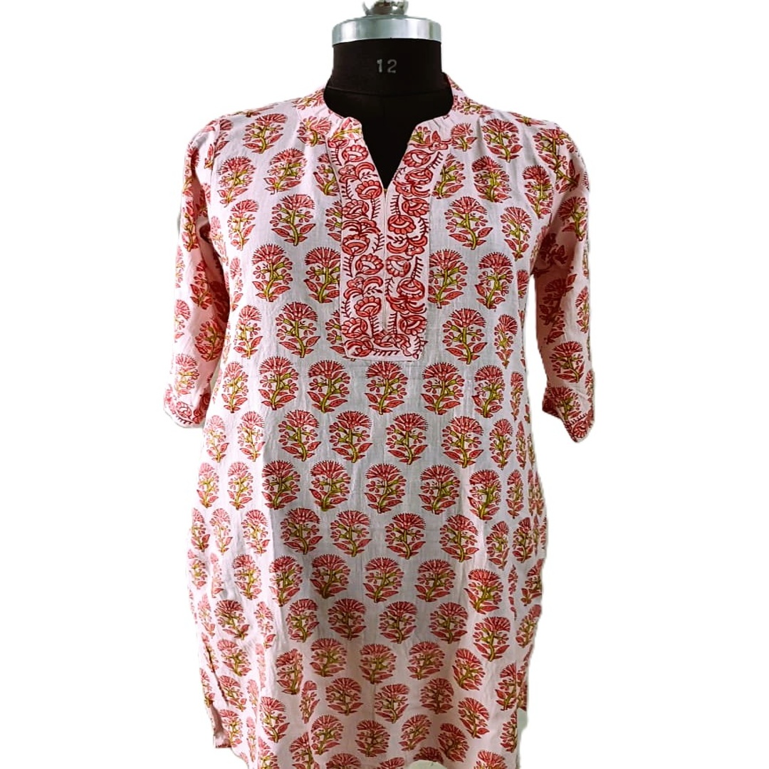 ब्लॉक प्रिंट महिला लॉन्ग कुर्ता– संरचित डिज़ाइन में शिल्प