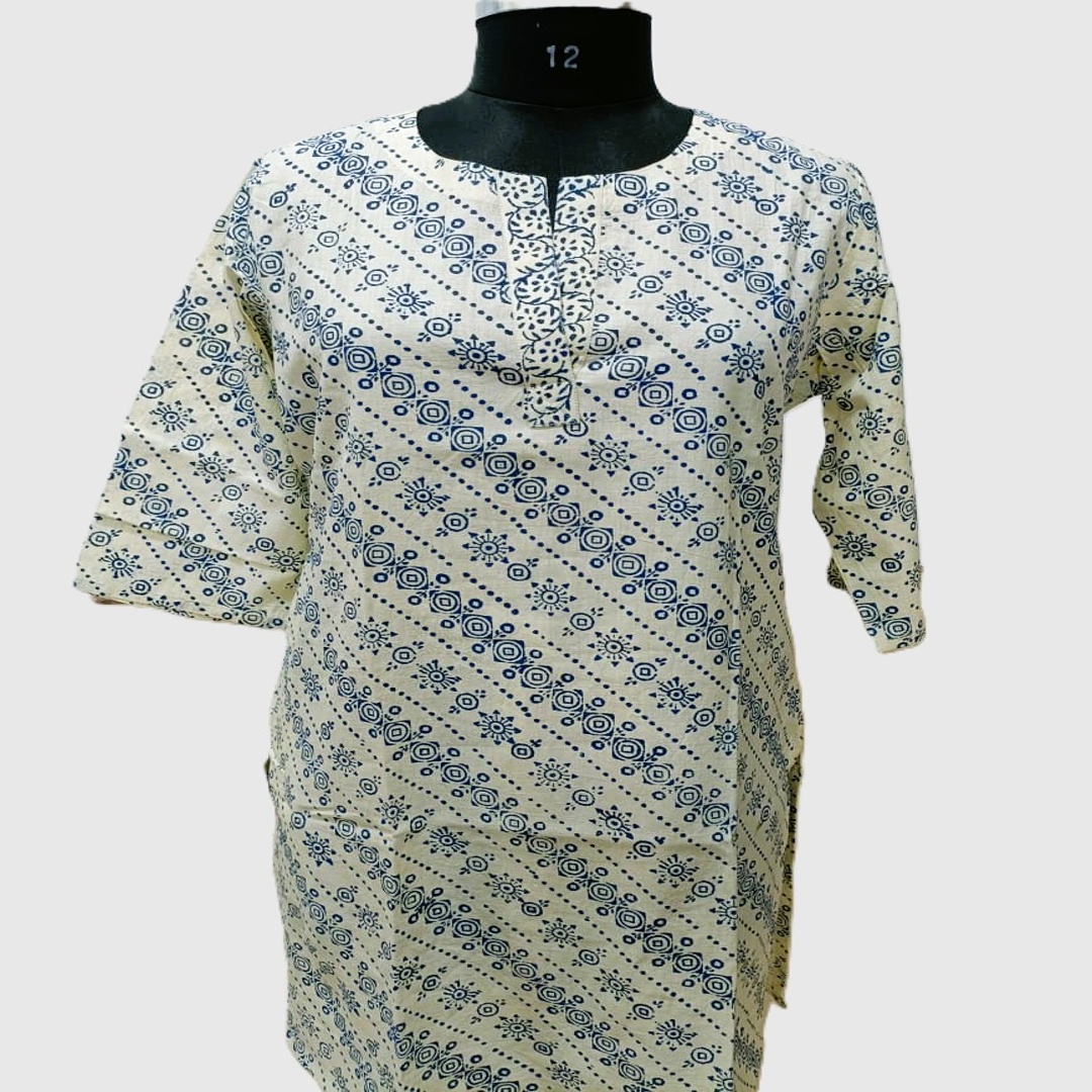 ब्लॉक प्रिंट महिला लॉन्ग कुर्ता – आधुनिक नेकलाइन में पारंपरिक कला