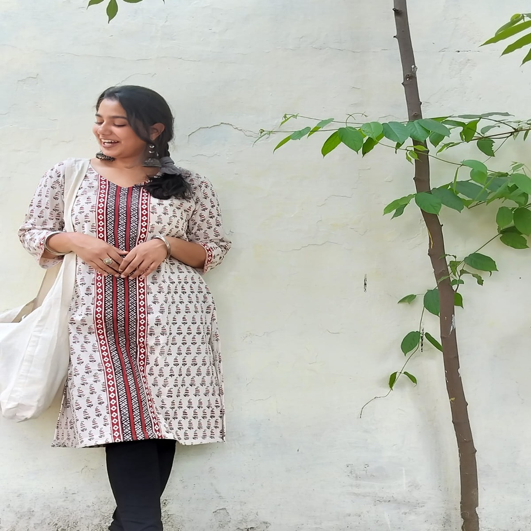 बाघ प्रिंट महिला लॉन्ग कुर्ता