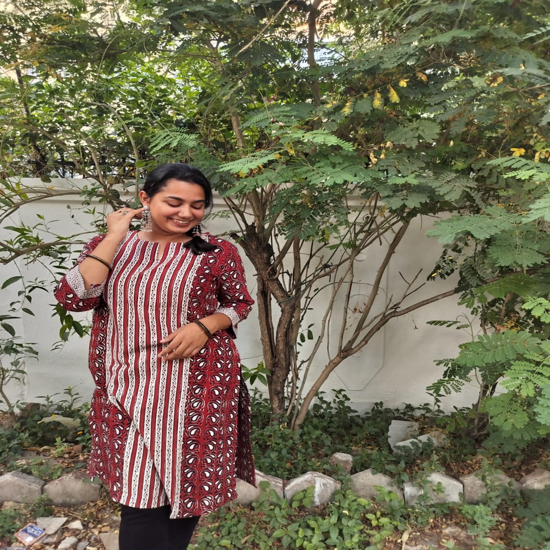 बाघ प्रिंट महिला लॉन्ग कुर्ता