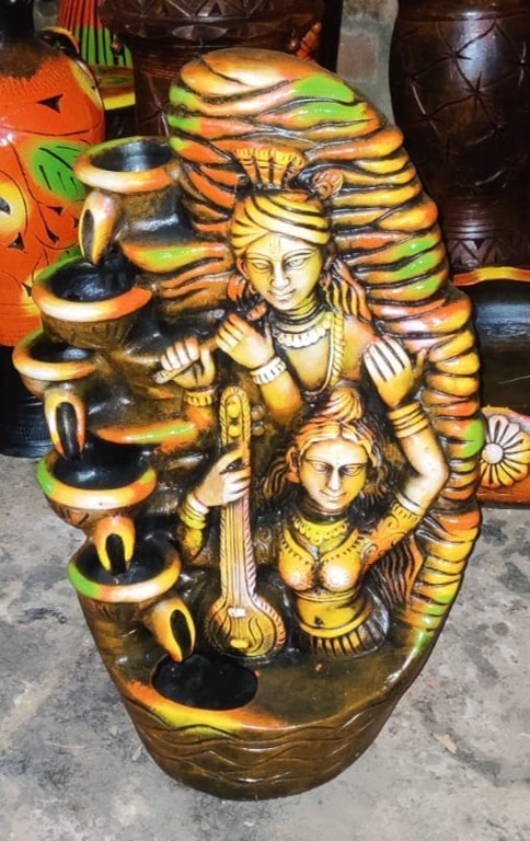 गार्डन एरिया के लिए मिट्टी की मूर्ति